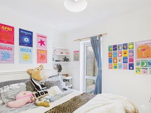 BEDROOM- click for photo gallery